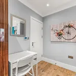 Beautiful 2 Bedroom In *