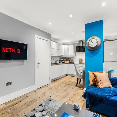 شقة Beautiful 2 Bedroom In بريستول