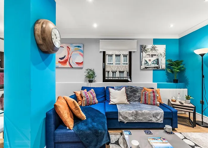 Beautiful 2 Bedroom In