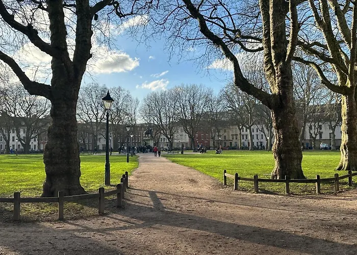 Beautiful 2 Bedroom In *