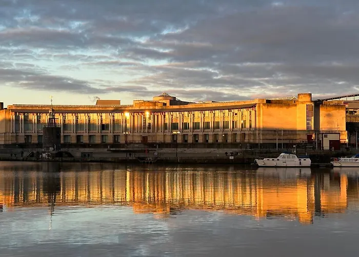 公寓 Beautiful 2 Bedroom In