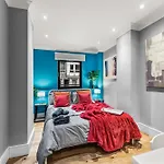 Beautiful 2 Bedroom In