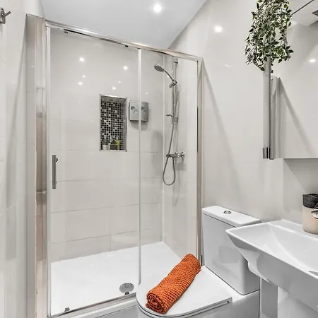 Beautiful 2 Bedroom In Lägenhet Bristol