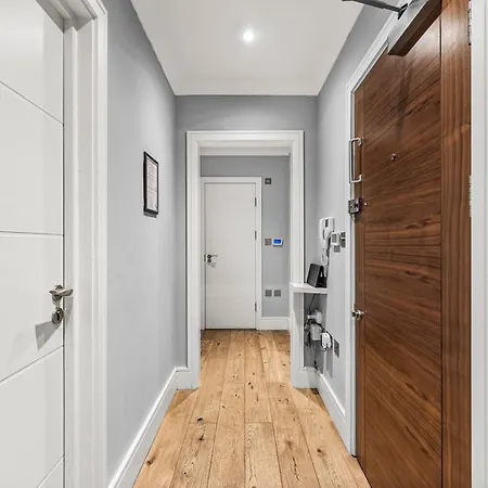 Apartament Beautiful 2 Bedroom In *