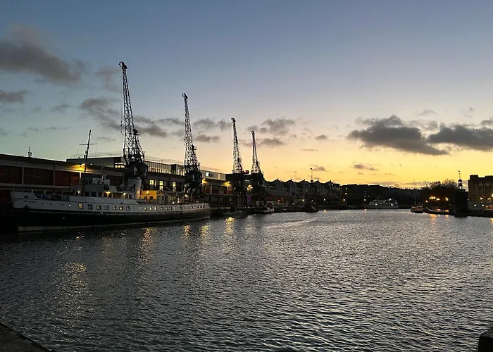 Beautiful 2 Bedroom In *